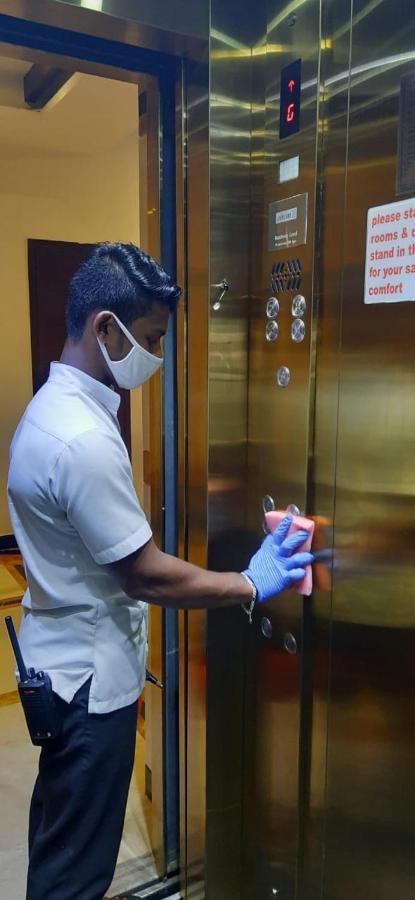 ホテル Rns One Subrahmanya エクステリア 写真